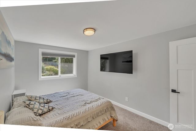 4417 Somerset Lane, Kent, WA 98032