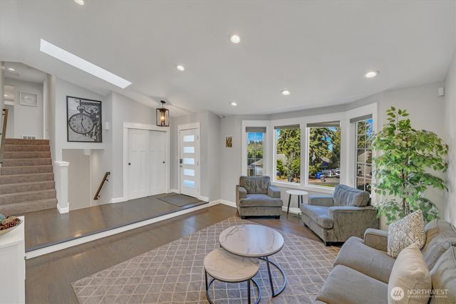 4417 Somerset Lane, Kent, WA 98032