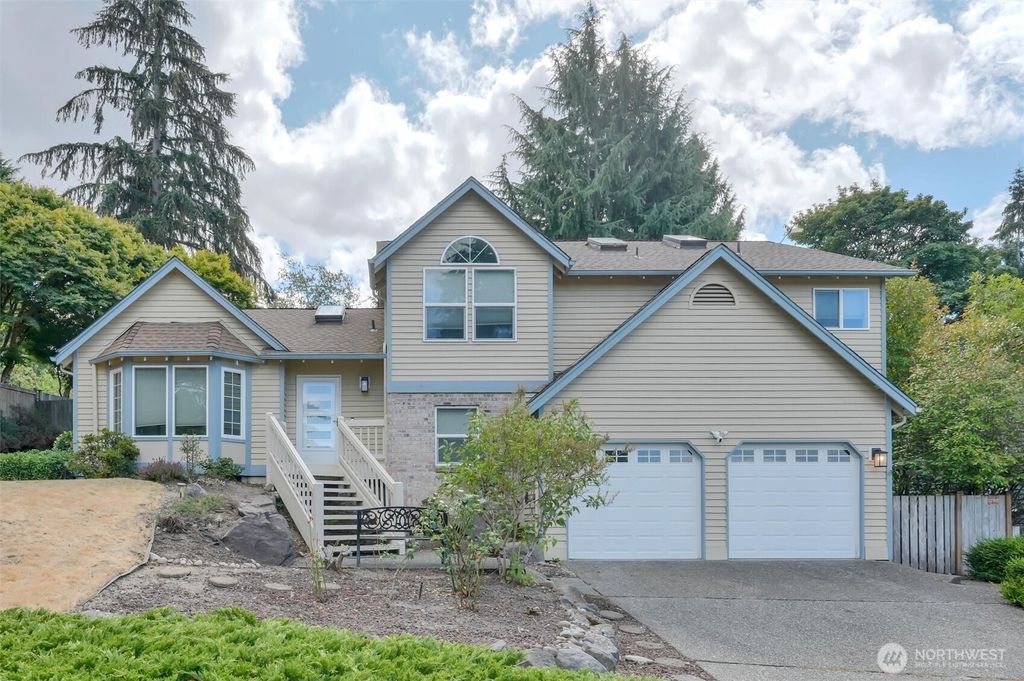 4417 Somerset Lane, Kent, WA 98032