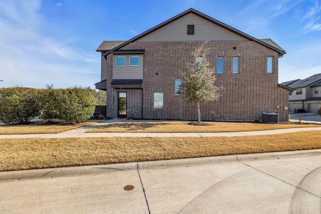 7310 Concha Drive, Grand Prairie, TX 75054