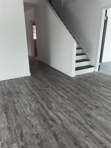 7214 Harney Avenue, St Louis, MO 63136