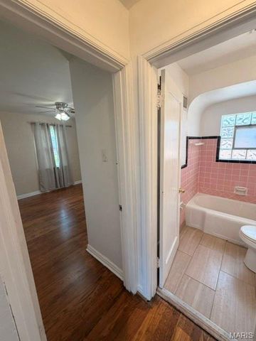 8309 Orchard Avenue, University City, MO 63132