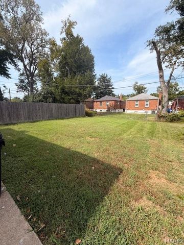 8309 Orchard Avenue, University City, MO 63132