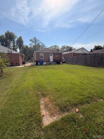 8309 Orchard Avenue, University City, MO 63132