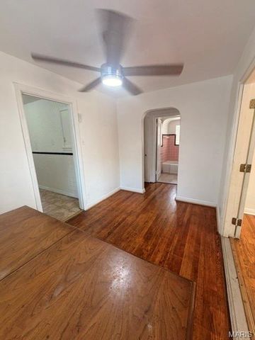 8309 Orchard Avenue, University City, MO 63132