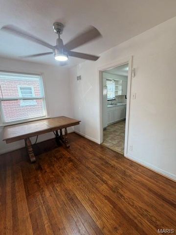 8309 Orchard Avenue, University City, MO 63132