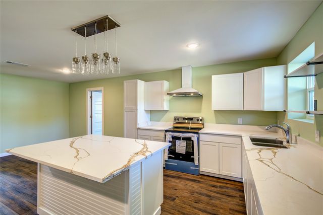 520 N 1st Street, Point, TX 75472