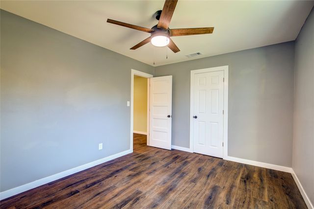 520 N 1st Street, Point, TX 75472