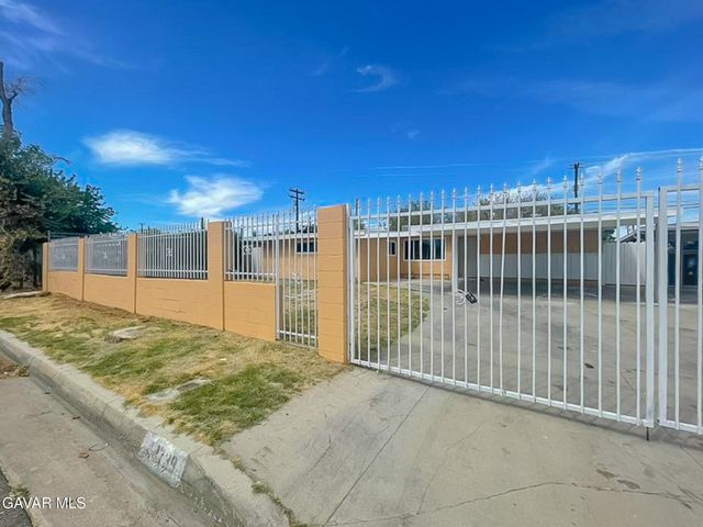 44739 E 3rd Street, Lancaster, CA 93535