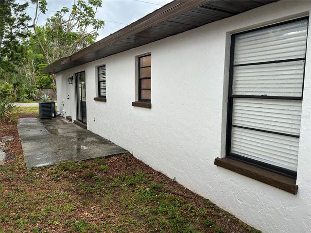 3805 11TH AVENUE W, Bradenton, FL 34205