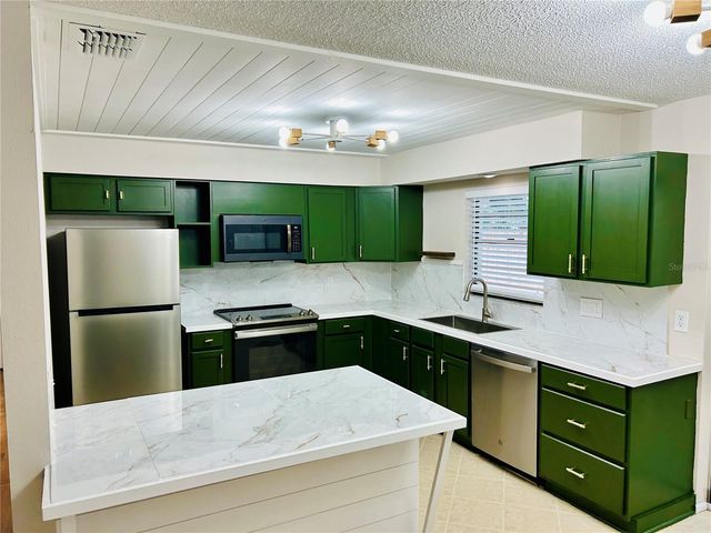 3805 11TH AVENUE W, Bradenton, FL 34205