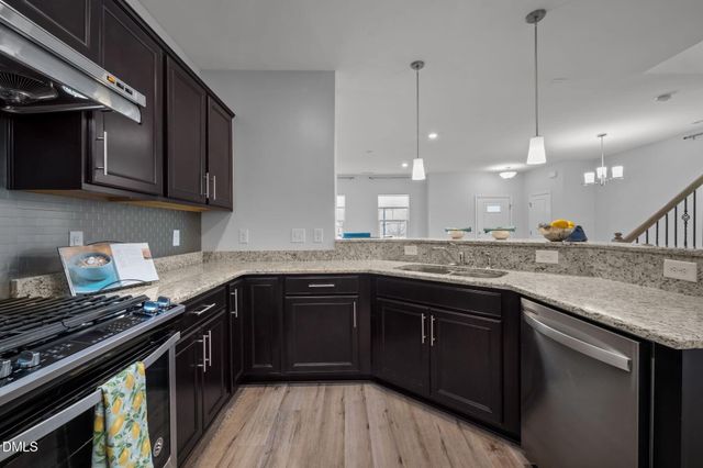 17 Rambler Lane, Durham, NC 27703