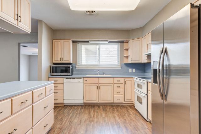 5206 42nd Street, Lubbock, TX 79414