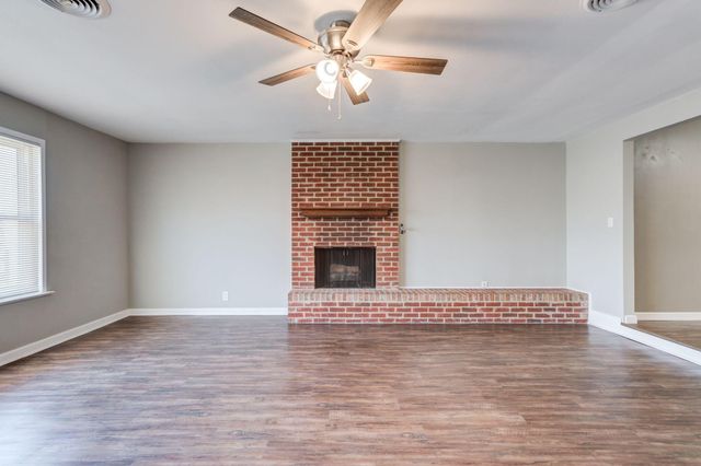 5206 42nd Street, Lubbock, TX 79414