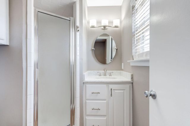 5206 42nd Street, Lubbock, TX 79414