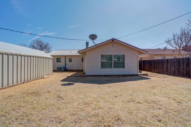 5206 42nd Street, Lubbock, TX 79414