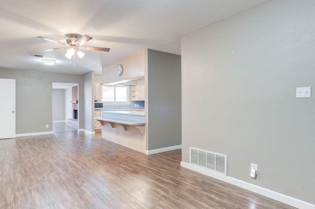 5206 42nd Street, Lubbock, TX 79414