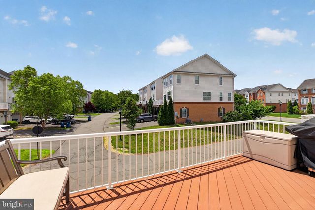 23149 FLORA MURE DR, Ashburn, VA 20148