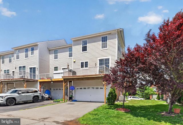 23149 FLORA MURE DR, Ashburn, VA 20148