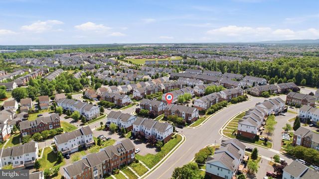 23149 FLORA MURE DR, Ashburn, VA 20148