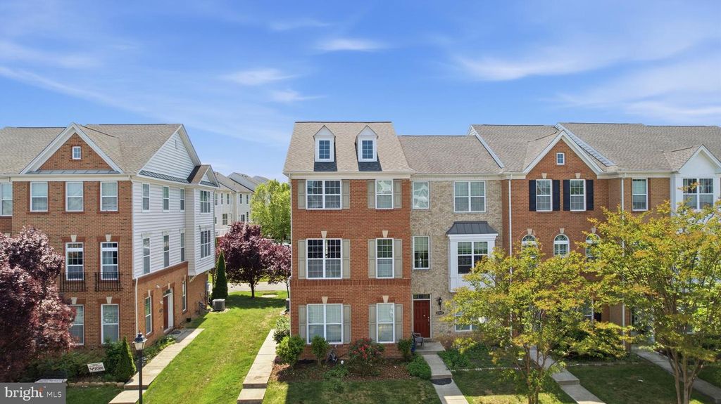 23149 FLORA MURE DR, Ashburn, VA 20148