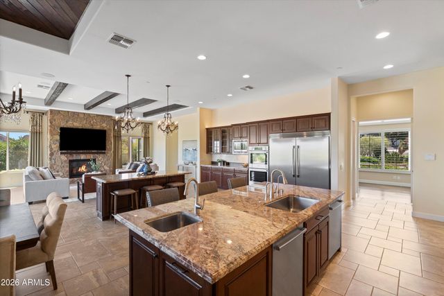 4602 E MOCKINGBIRD Lane, Paradise Valley, AZ 85253