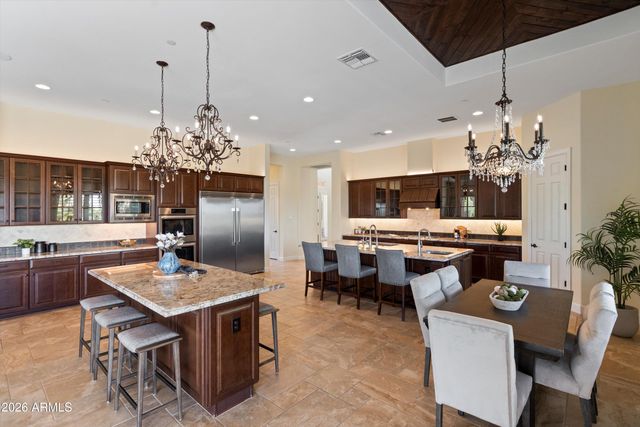 4602 E MOCKINGBIRD Lane, Paradise Valley, AZ 85253