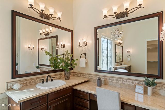 4602 E MOCKINGBIRD Lane, Paradise Valley, AZ 85253