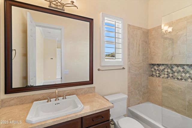 4602 E MOCKINGBIRD Lane, Paradise Valley, AZ 85253