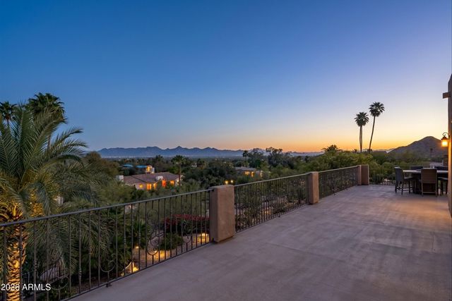 4602 E MOCKINGBIRD Lane, Paradise Valley, AZ 85253