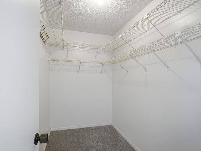 5390 Woodland Lakes Drive 104, Palm Beach Gardens, FL 33418