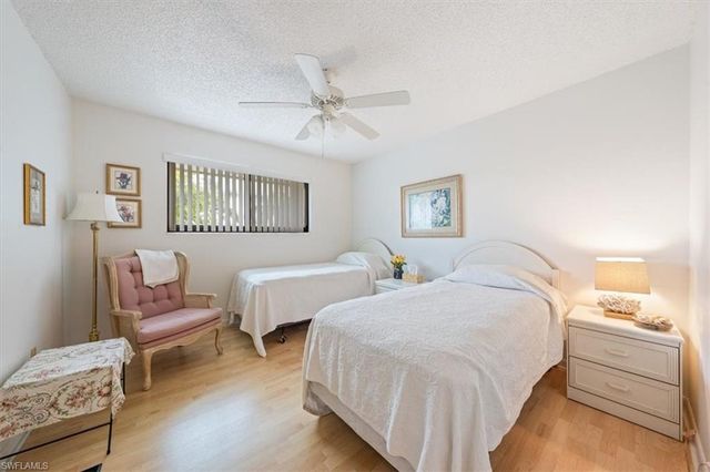 788 Park Shore DR D30, Naples, FL 34103