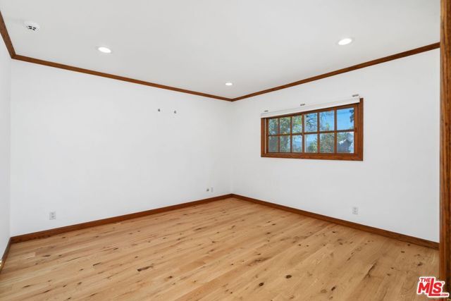 21663 Ulmus Drive, Woodland Hills (los Angeles), CA 91364