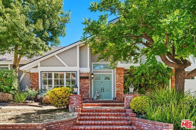 21663 Ulmus Drive, Woodland Hills (los Angeles), CA 91364