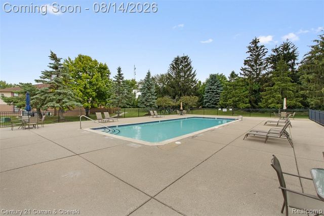 19313 Surrey Ln, Northville, MI 48167