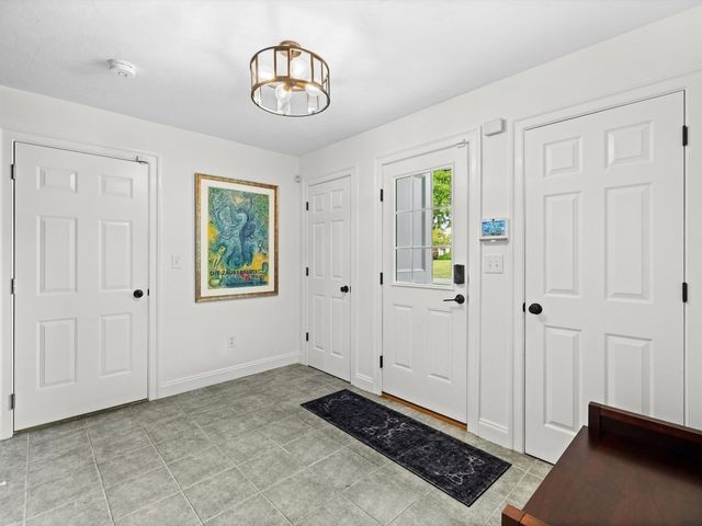 41 Piccadilly Way, Westborough, MA 01581