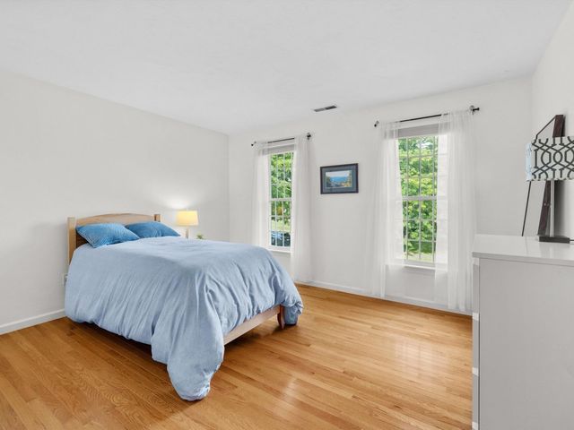 41 Piccadilly Way, Westborough, MA 01581