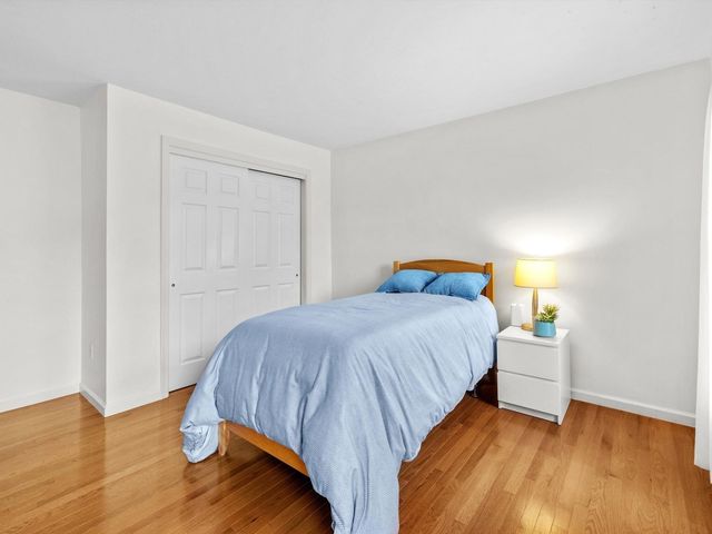 41 Piccadilly Way, Westborough, MA 01581