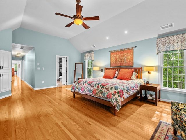 41 Piccadilly Way, Westborough, MA 01581