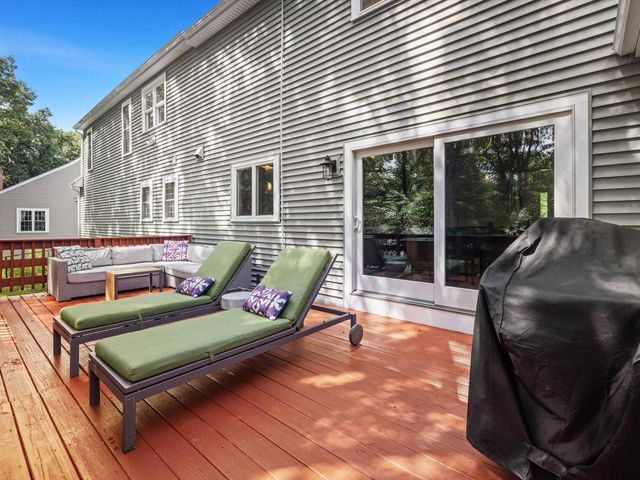 41 Piccadilly Way, Westborough, MA 01581
