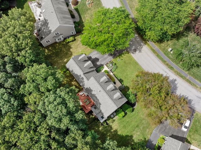 41 Piccadilly Way, Westborough, MA 01581