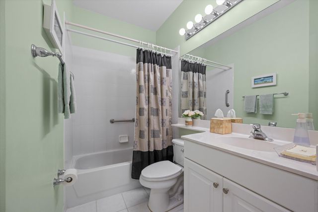 9078 Bay Point Circle, West Palm Beach, FL 33411