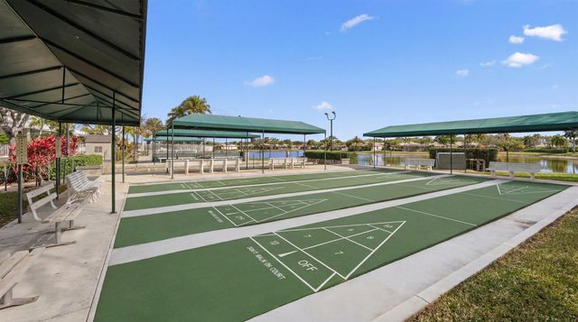 9078 Bay Point Circle, West Palm Beach, FL 33411