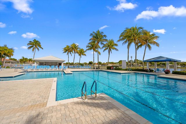 9078 Bay Point Circle, West Palm Beach, FL 33411
