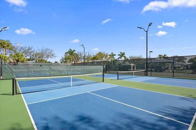 9078 Bay Point Circle, West Palm Beach, FL 33411