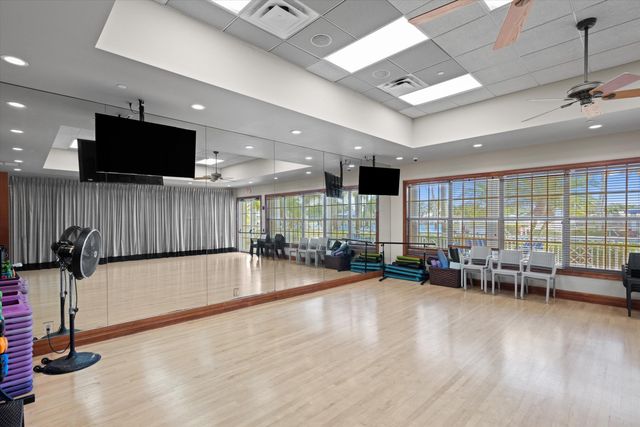 9078 Bay Point Circle, West Palm Beach, FL 33411