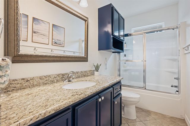 866 Townsend Drive, Crystal Beach, TX 77650