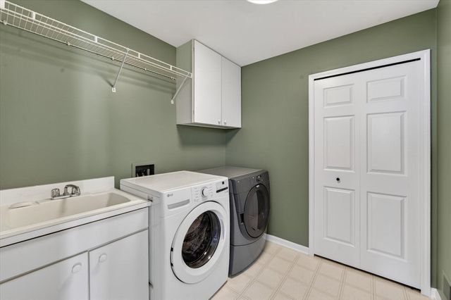 3232 Bellflower Court, Ann Arbor, MI 48103