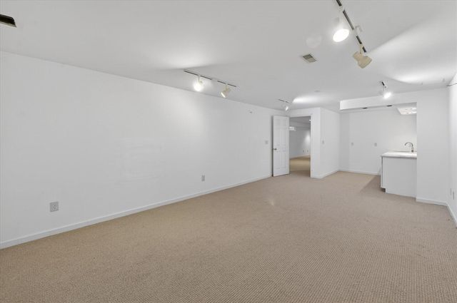 3232 Bellflower Court, Ann Arbor, MI 48103