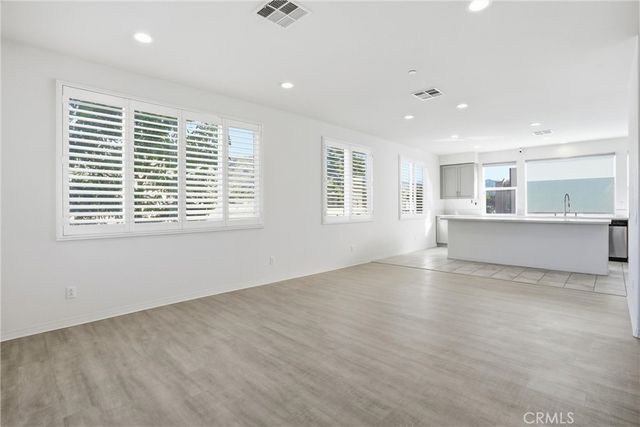 811 N Dalton Ave 105, Azusa, CA 91702